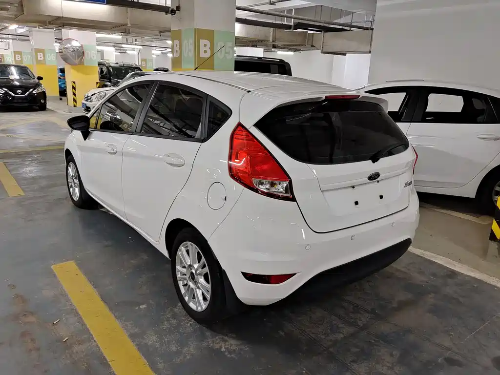 Ford Fiesta — миниатюра 4