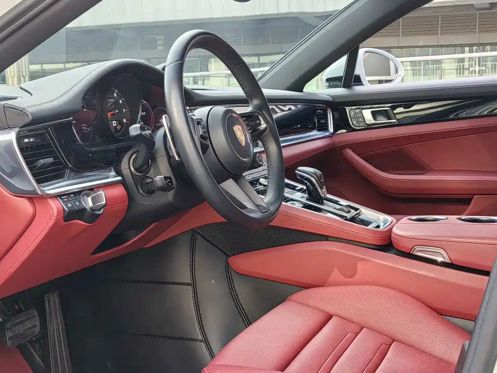 Porsche Panamera — миниатюра 7