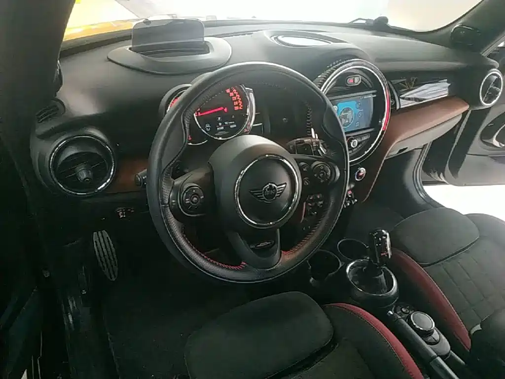 MINI Mini JCW — миниатюра 10