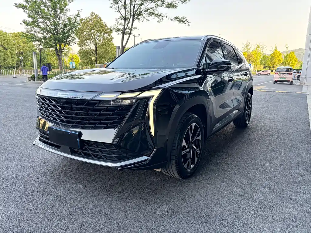 Geely Boyue L 2025