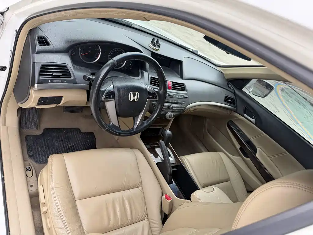 Honda Accord — миниатюра 5