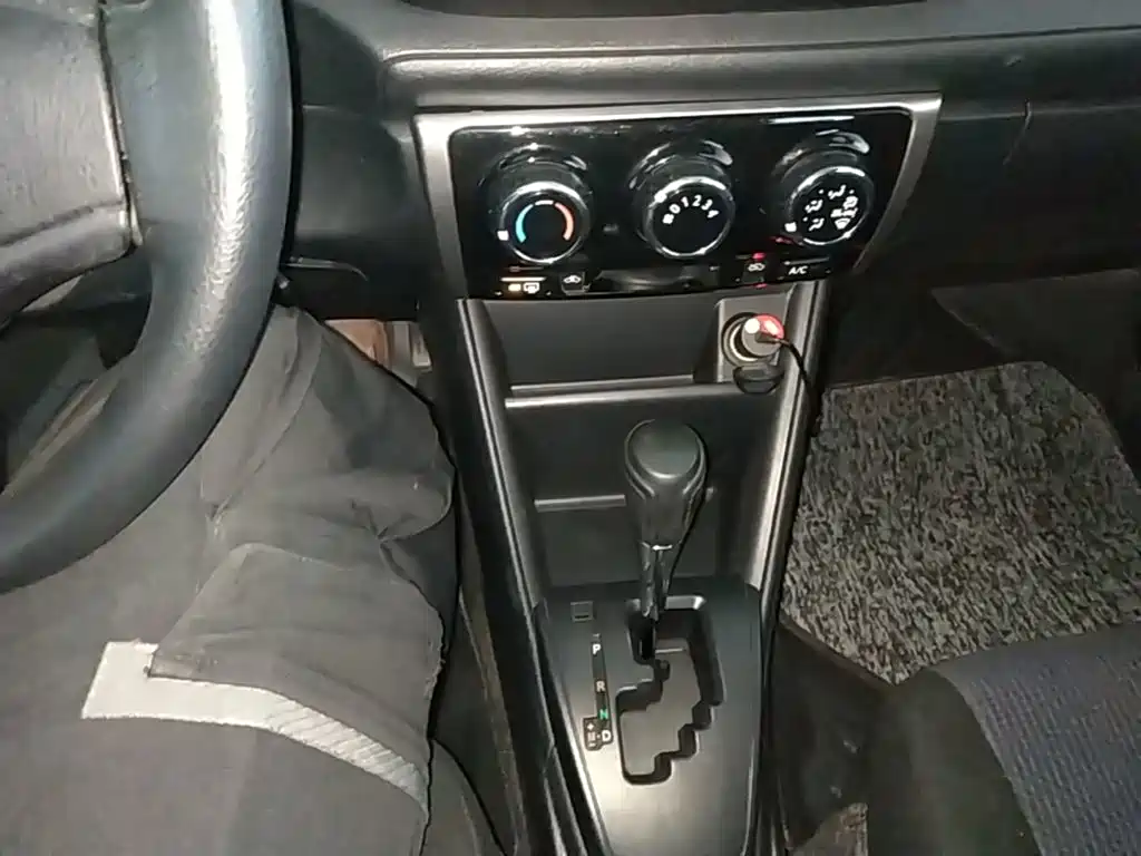 Toyota Yaris L — миниатюра 14