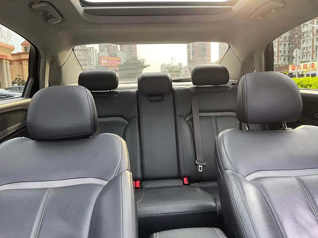Ford Taurus — миниатюра 14
