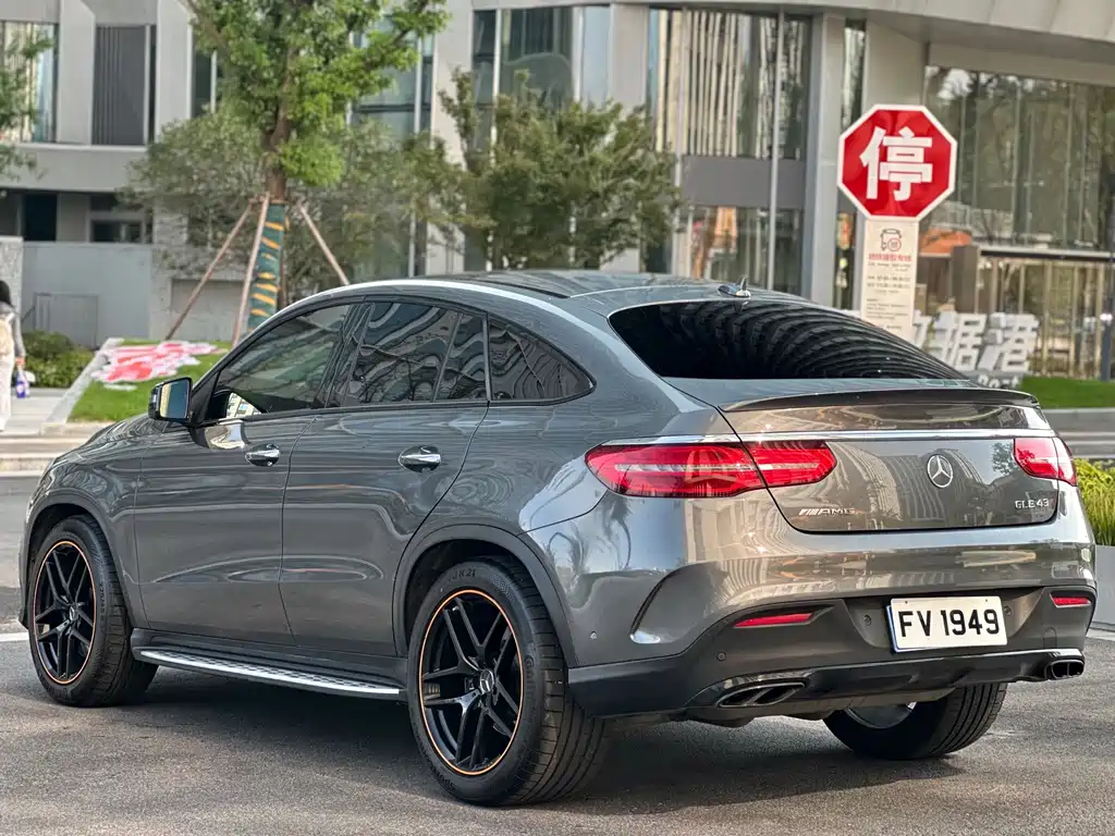 Mercedes-Benz GLE Coupe AMG — миниатюра 7