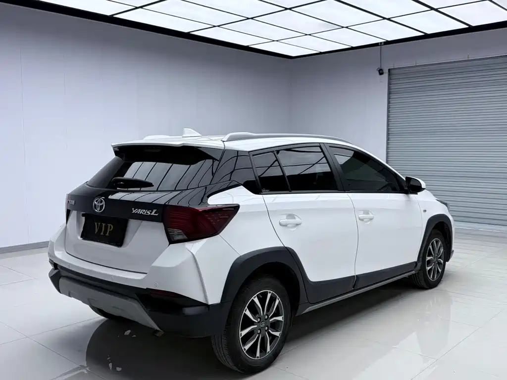TOYOTA YARIS L ZHIXUAN
