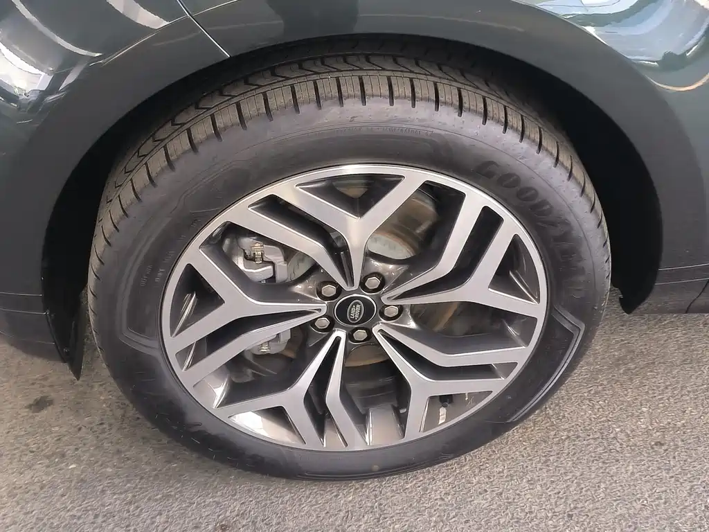 Land Rover Range Rover Evoque 2026 L SE