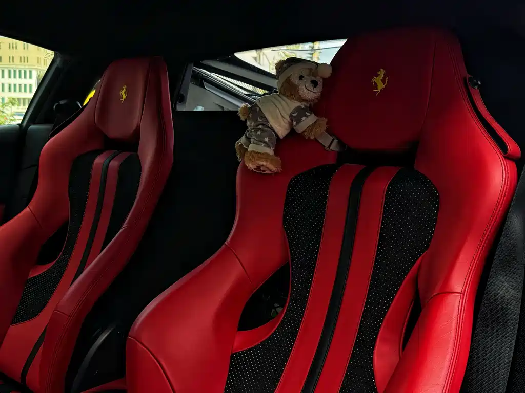 Ferrari F8 — миниатюра 8