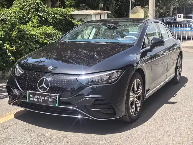 Mercedes-Benz EQE