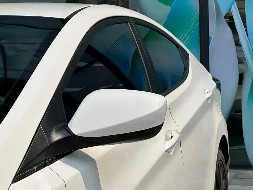 Hyundai Elantra Langdong — миниатюра 21
