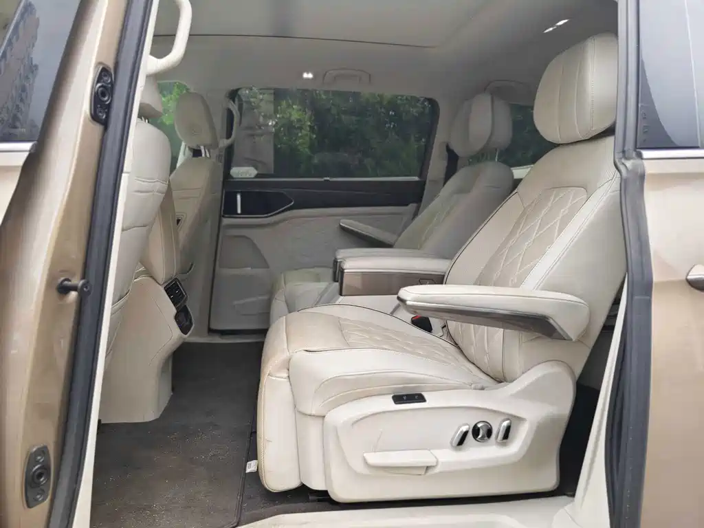 Volkswagen Viloran — миниатюра 9