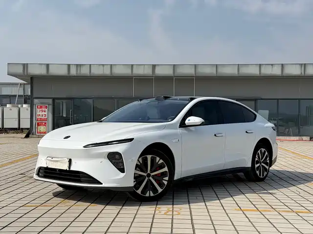 NIO NIO ET7 2025