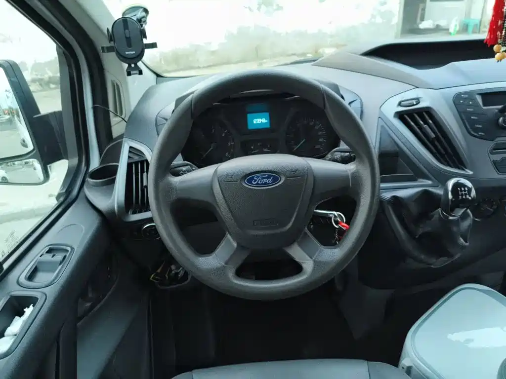 Hyundai Santa Fe Classic — миниатюра 3