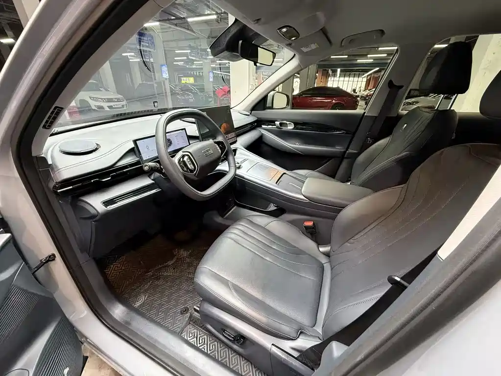 GEELY GALAXY GALAXY E5