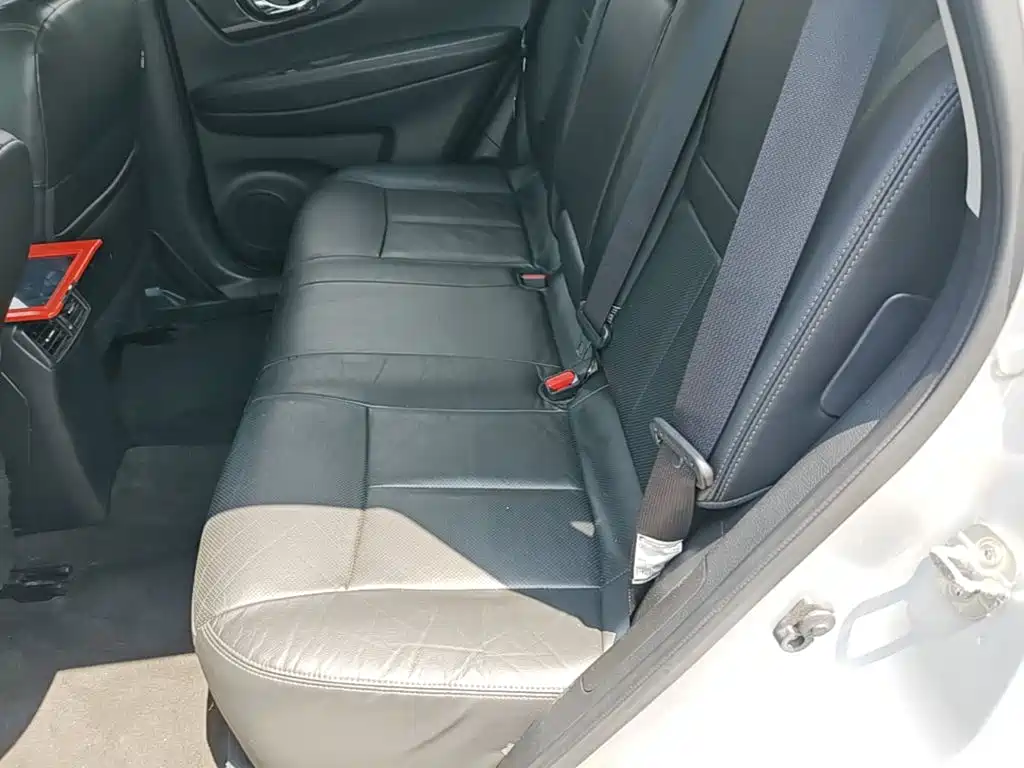 Nissan X-Trail — миниатюра 17