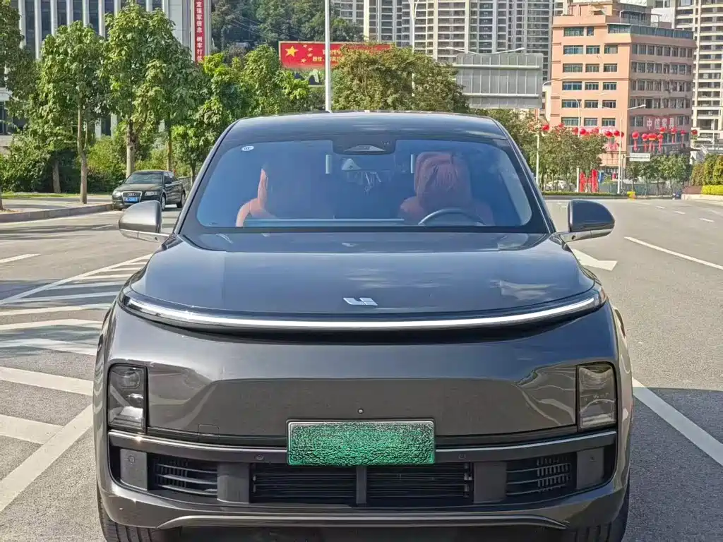Li Auto Li L8 — миниатюра 2