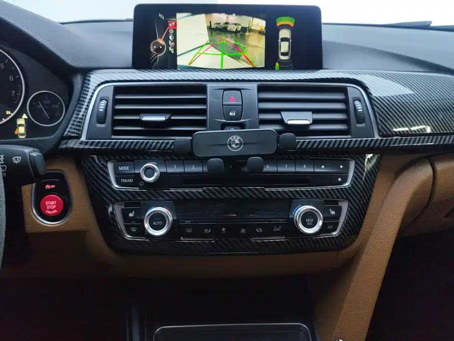 BMW 3 Series — миниатюра 13
