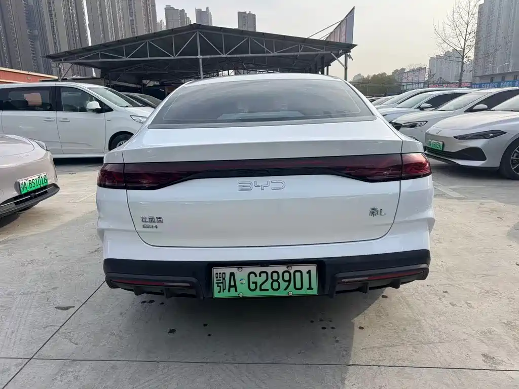 BYD QIN L