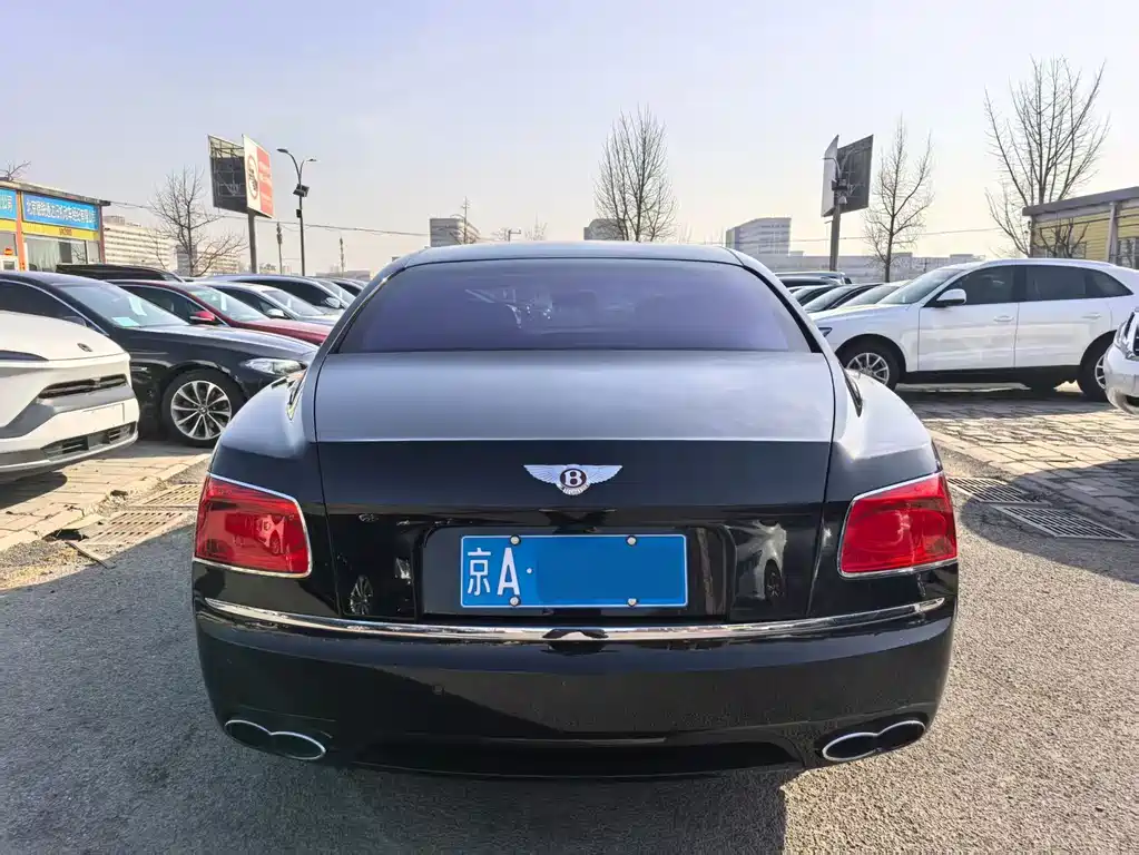 Bentley Flying Spur 2017 4.0T V8 Standard