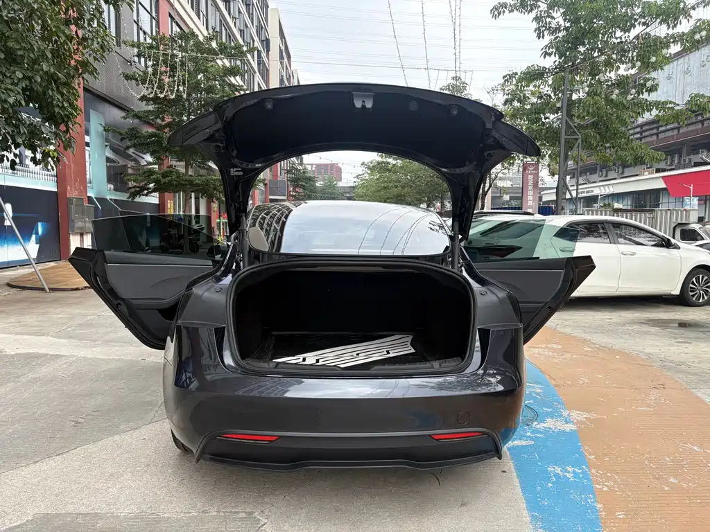 Tesla Model 3 — фотографии объявления, Фото 16