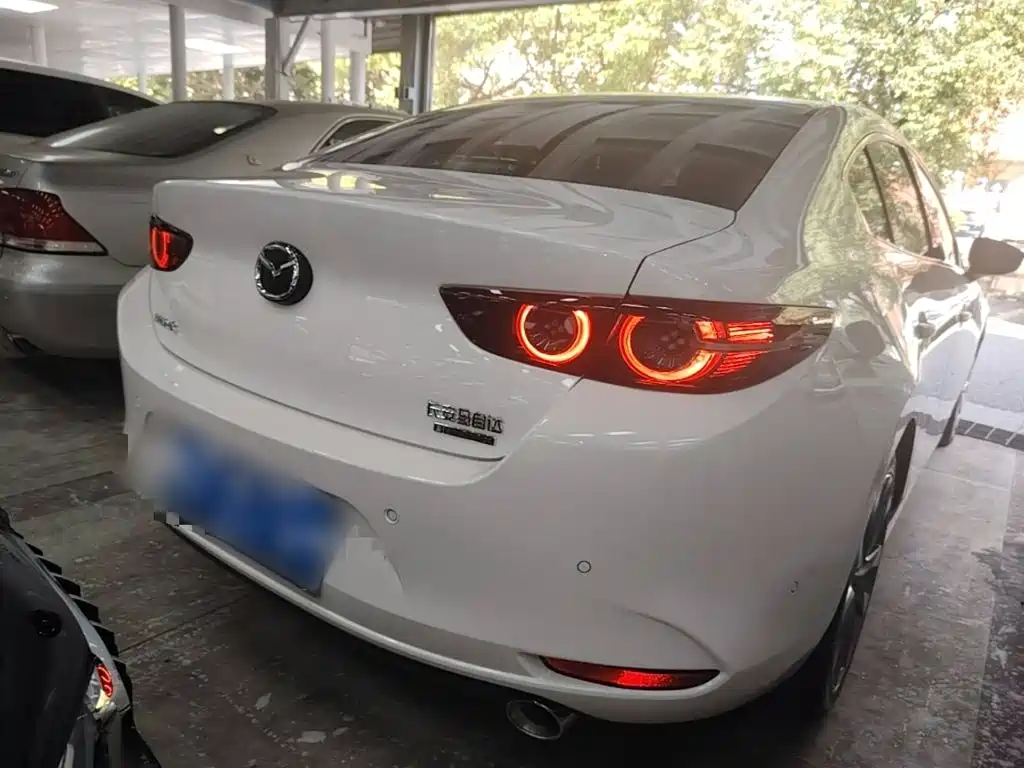 Mazda 3 Axela — миниатюра 7