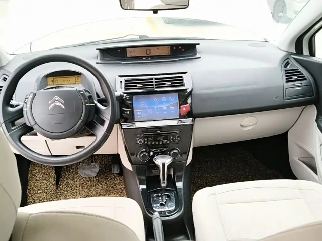 Citroen C-Quatre — миниатюра 10