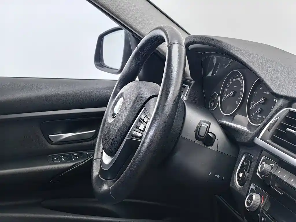 BMW 3 Series — миниатюра 22