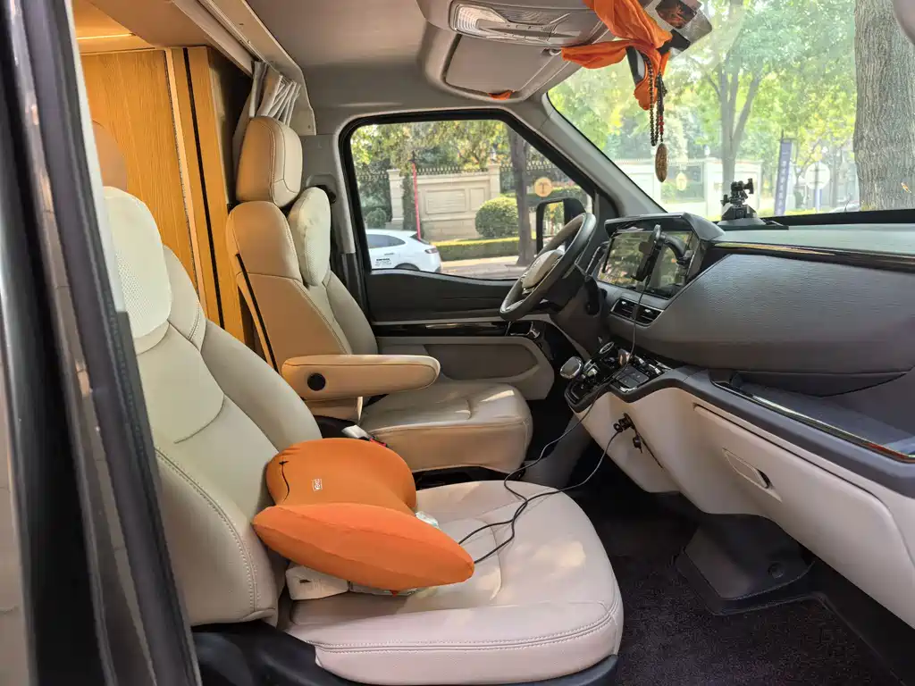 Sinotruk Vangard V — миниатюра 8