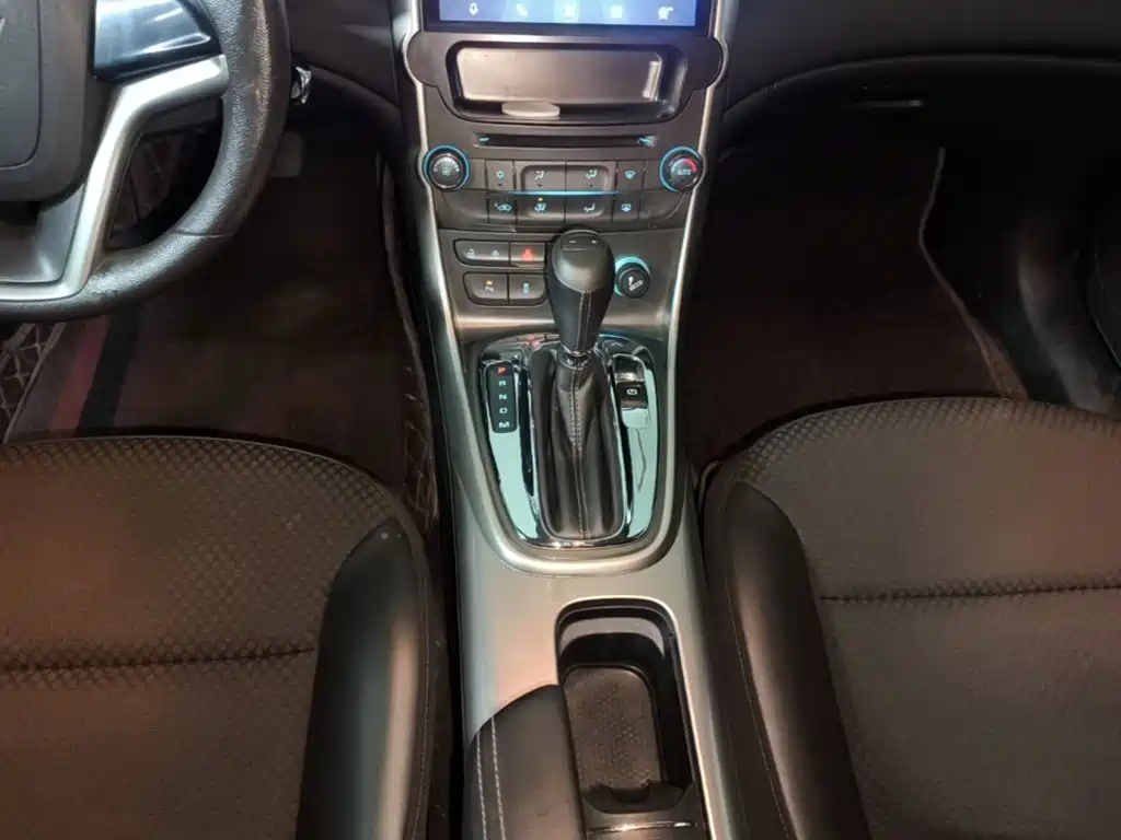 Chevrolet Malibu — миниатюра 14