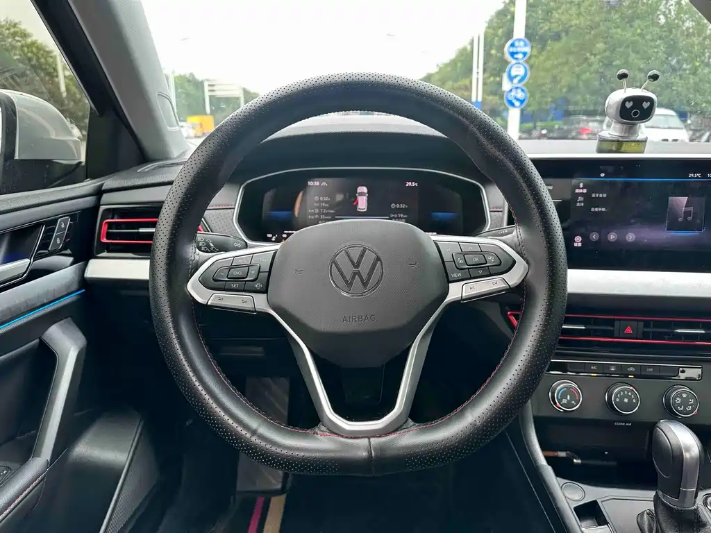 Volkswagen Lavida — миниатюра 13