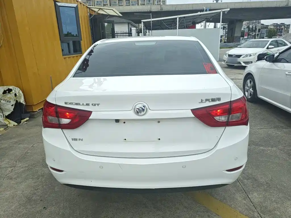 Buick Excelle — миниатюра 6