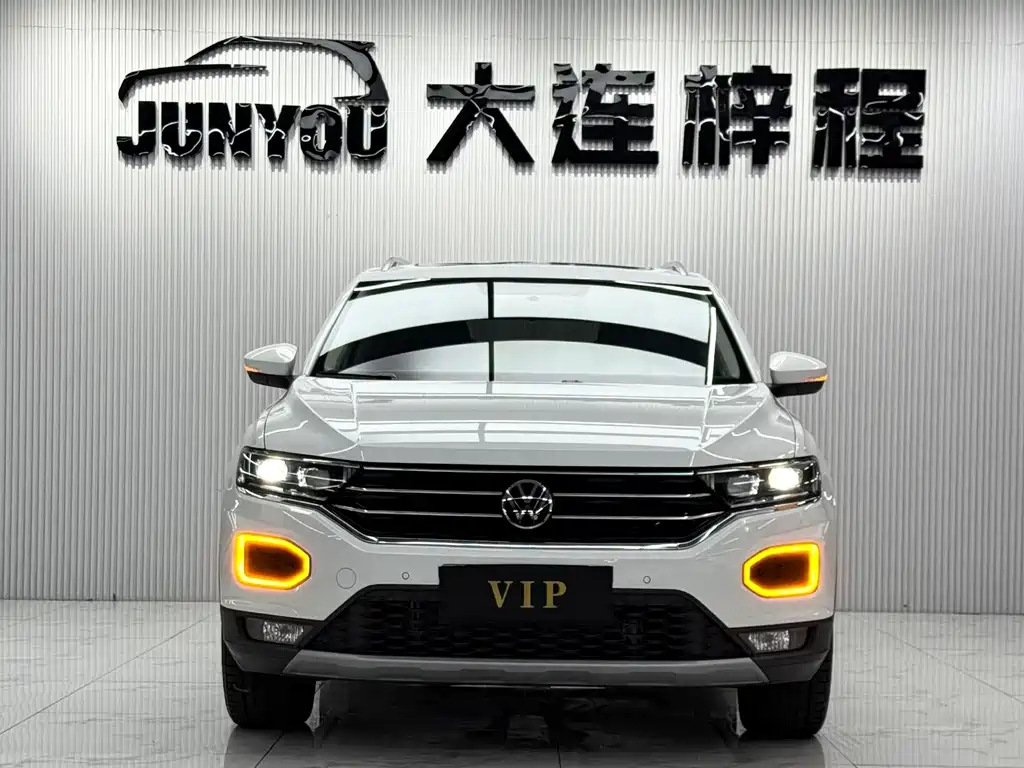 Volkswagen T-Roc — миниатюра 2