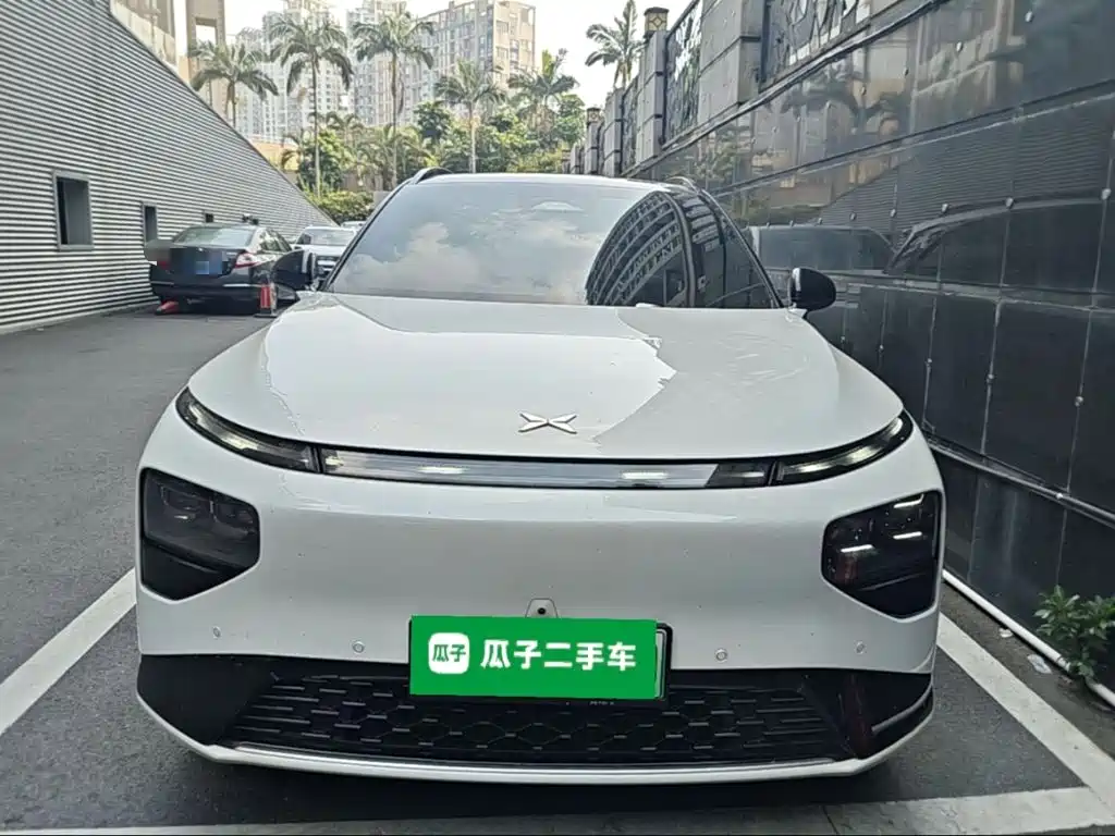 XPeng G9 — миниатюра 3