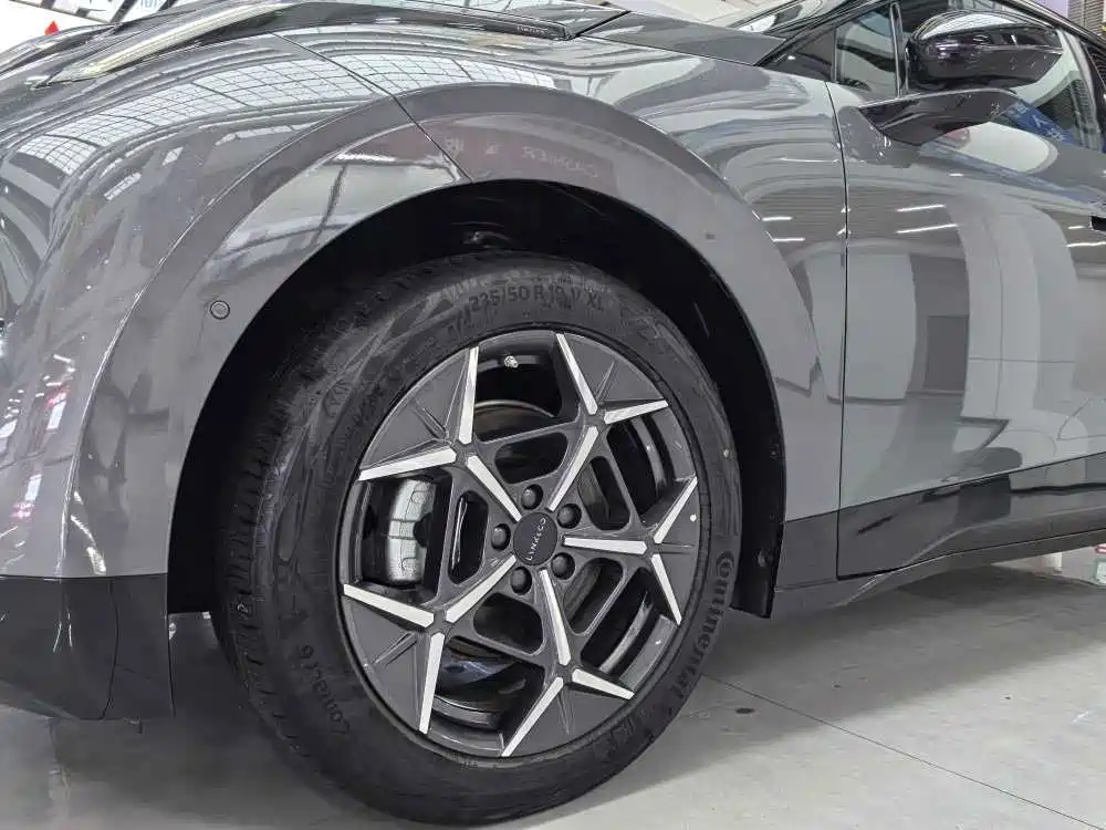 Lynk & Co Z20 — миниатюра 4