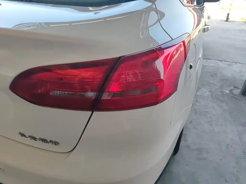 Ford Focus — миниатюра 8