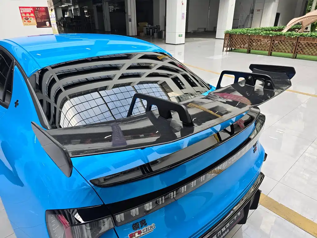 Lynk & Co 03 2023 03+ TCR Cyan