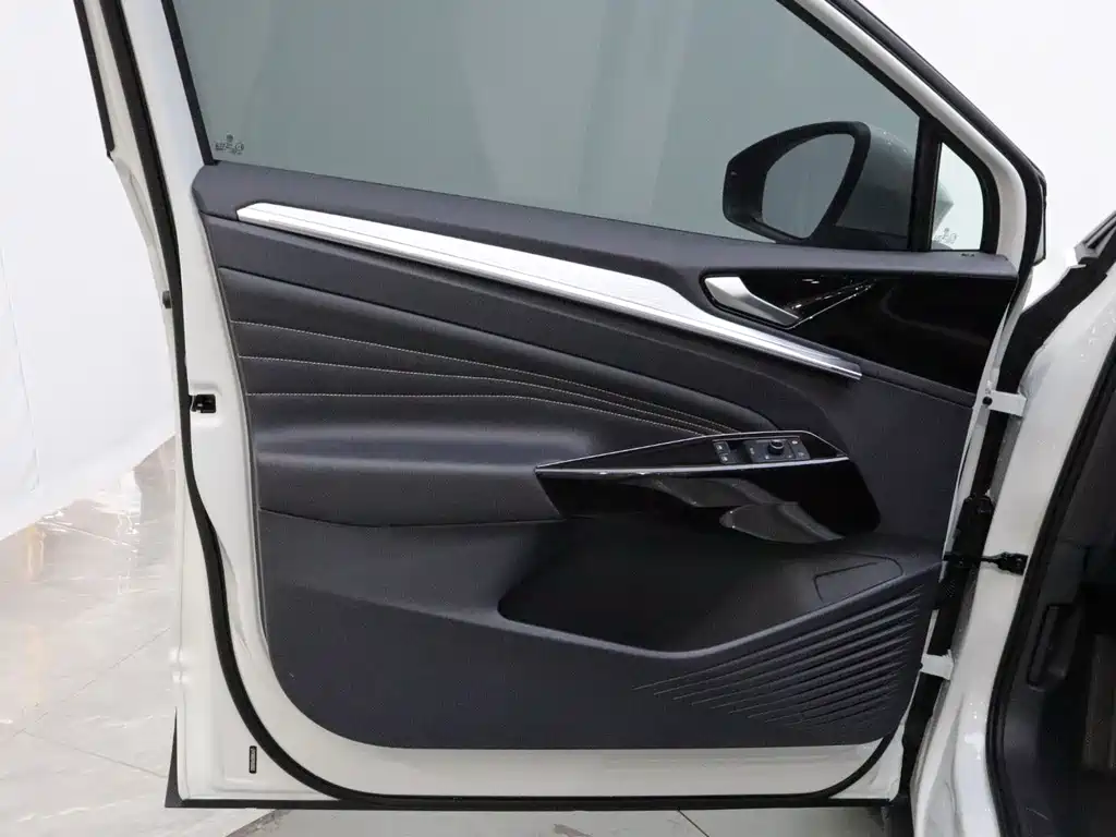 Volkswagen ID.4 Crozz — миниатюра 9