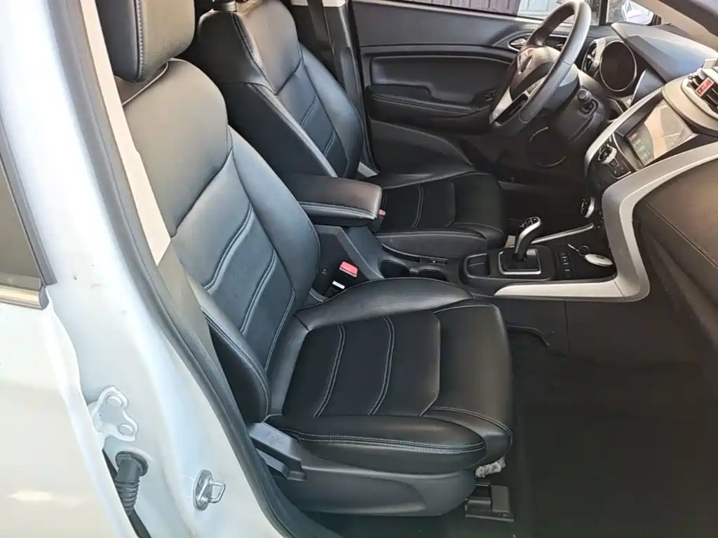 BYD Yuan EV — миниатюра 25