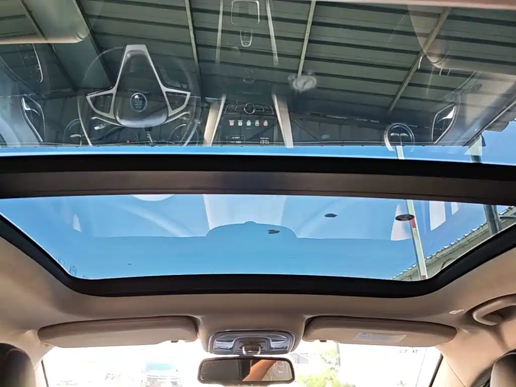 BYD Yuan EV — миниатюра 18