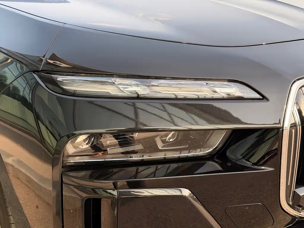 BMW i7 — миниатюра 29