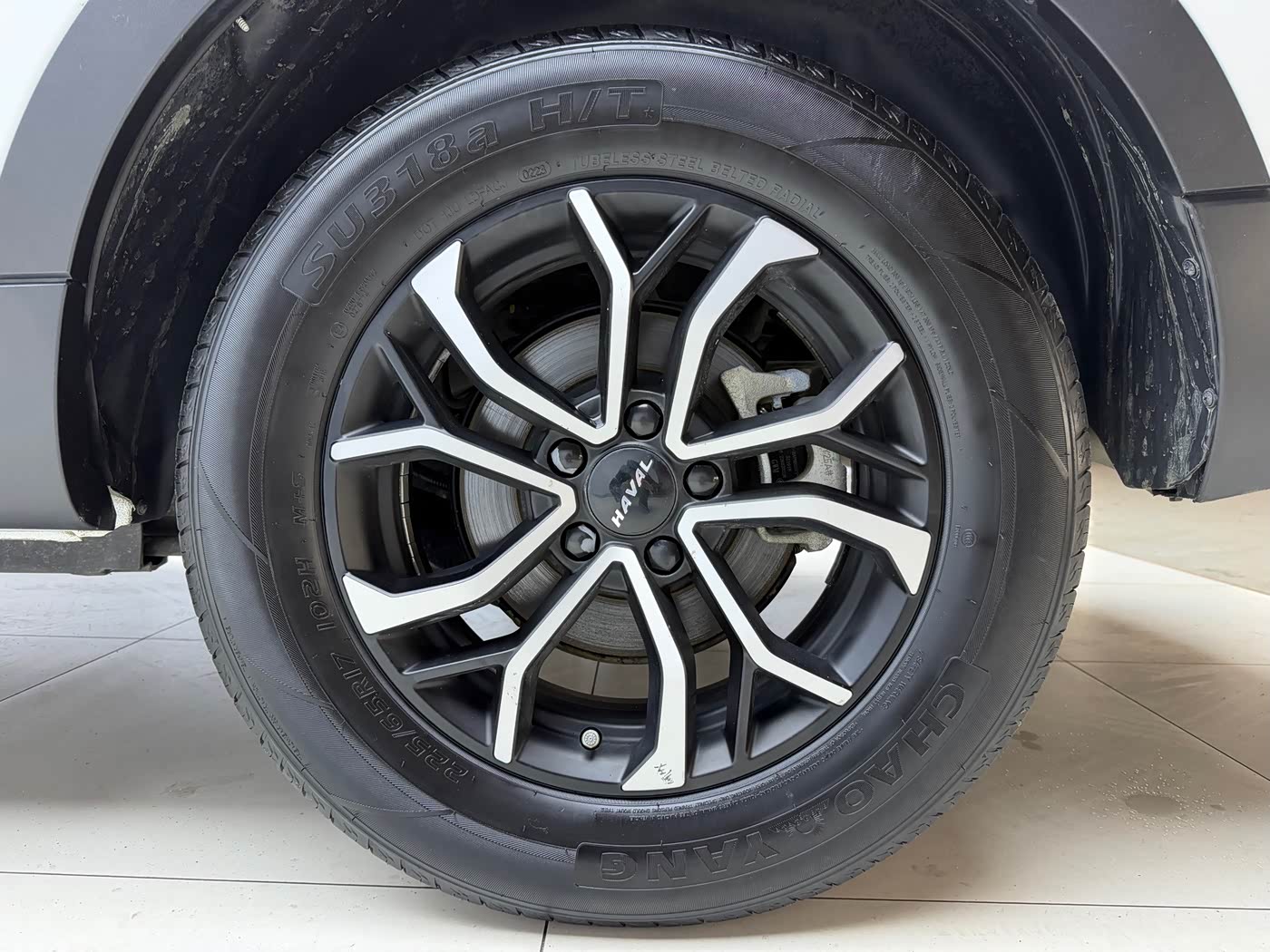Haval Haval H6 1.5 л 2023 г. Белый, пробег 21000 км