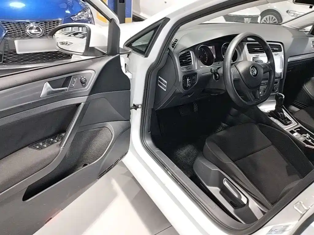 Volkswagen Golf — миниатюра 16