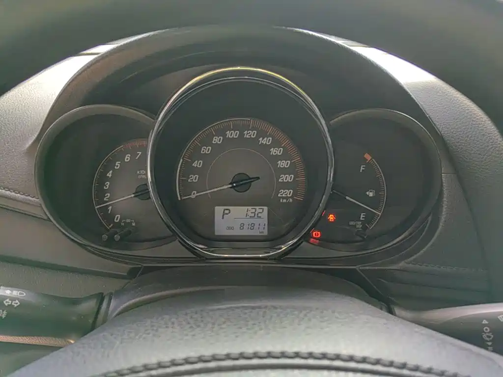 Toyota Yaris L — миниатюра 12