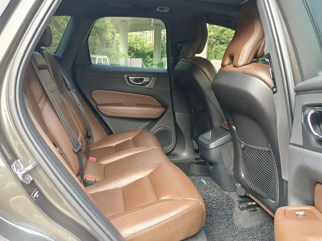 Volvo XC60 2021 T5 Luxury