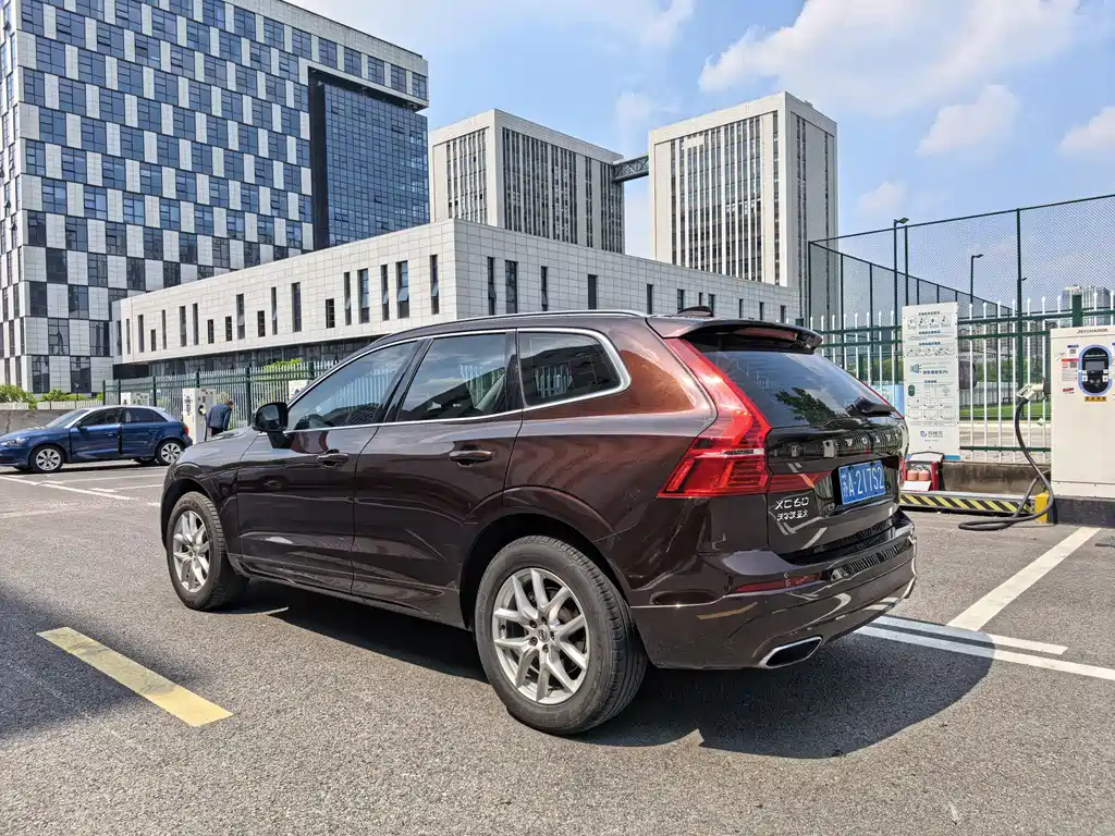 Volvo XC60 2018 T5