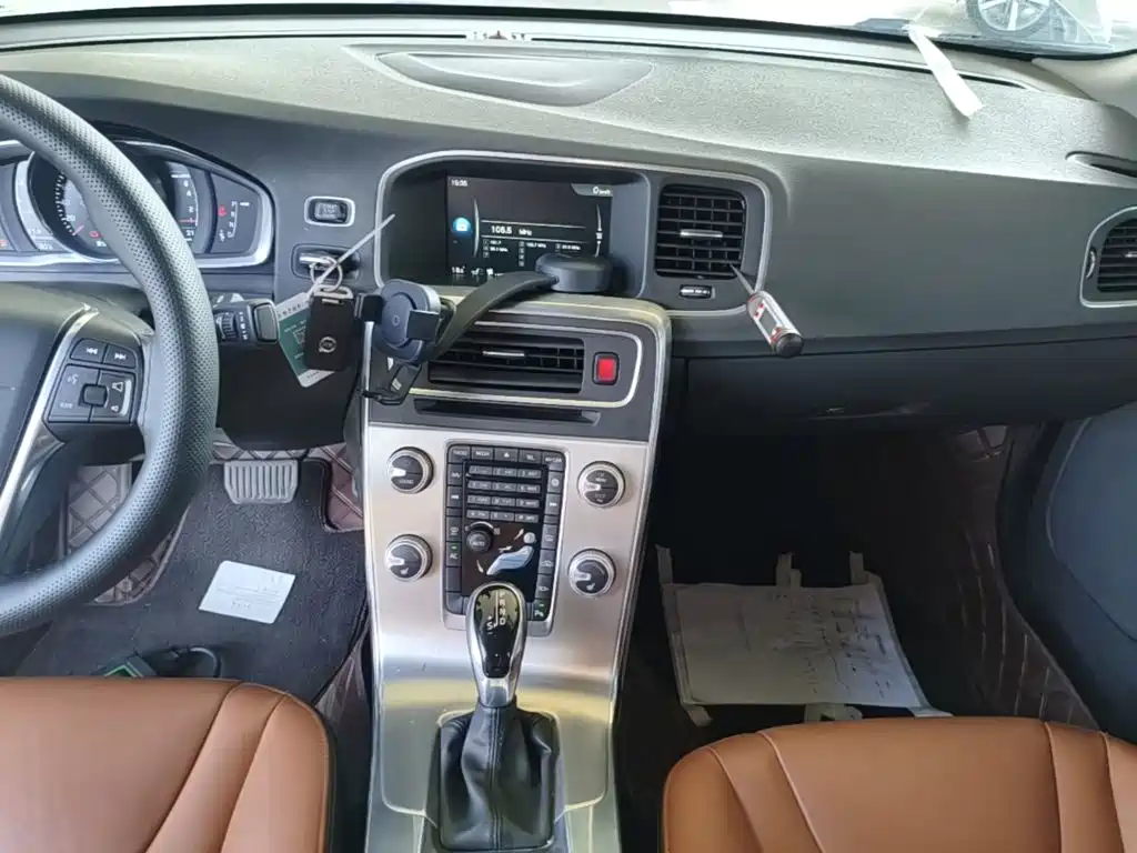 Volvo S60 — миниатюра 13
