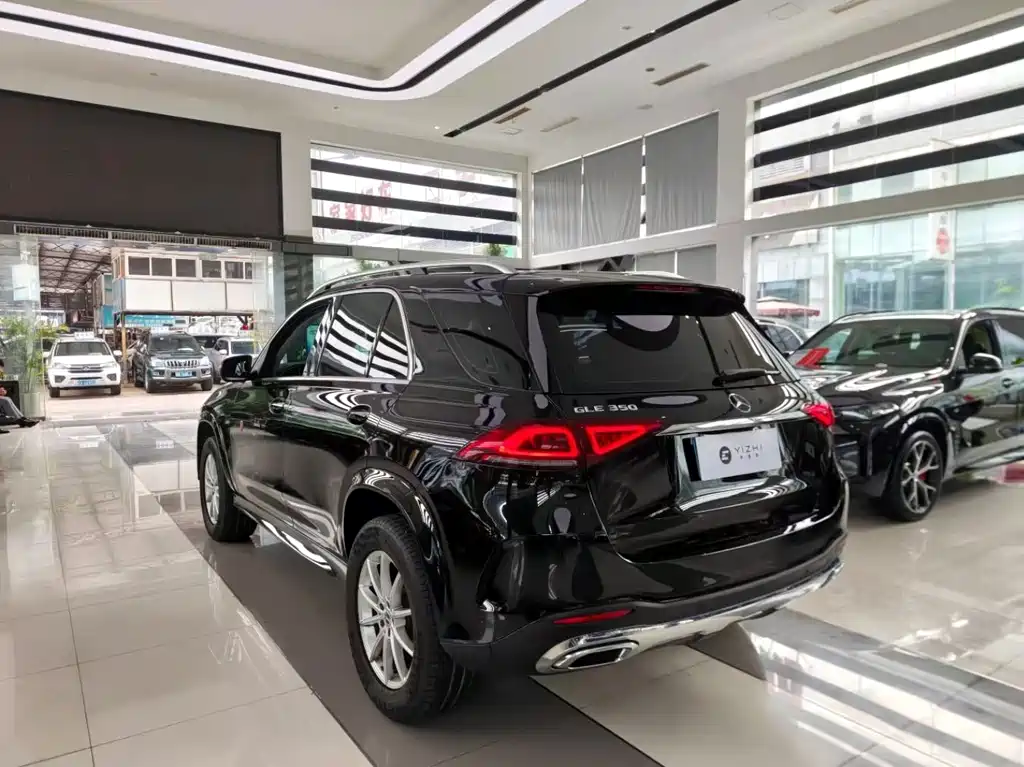 Mercedes-Benz GLE (Import) — миниатюра 4
