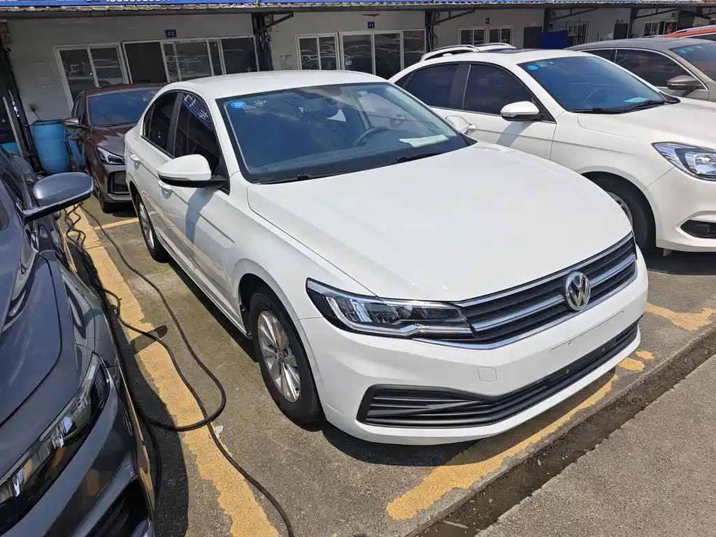 Volkswagen Bora — миниатюра 3