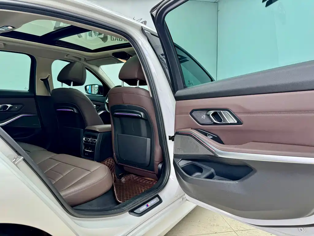 BMW 3 Series — миниатюра 12