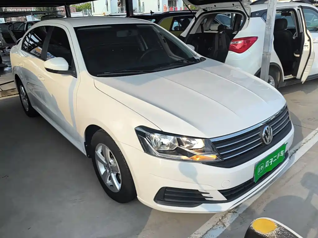 Volkswagen Lavida — миниатюра 4