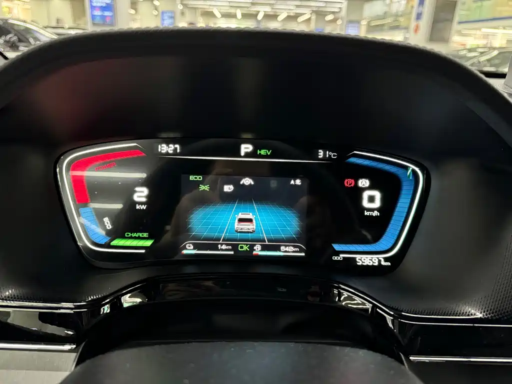 BYD Tang New Energy — миниатюра 4